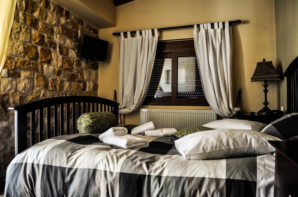 Aetoma Suites Synikia Mesi Trikalon Exteriér fotografie