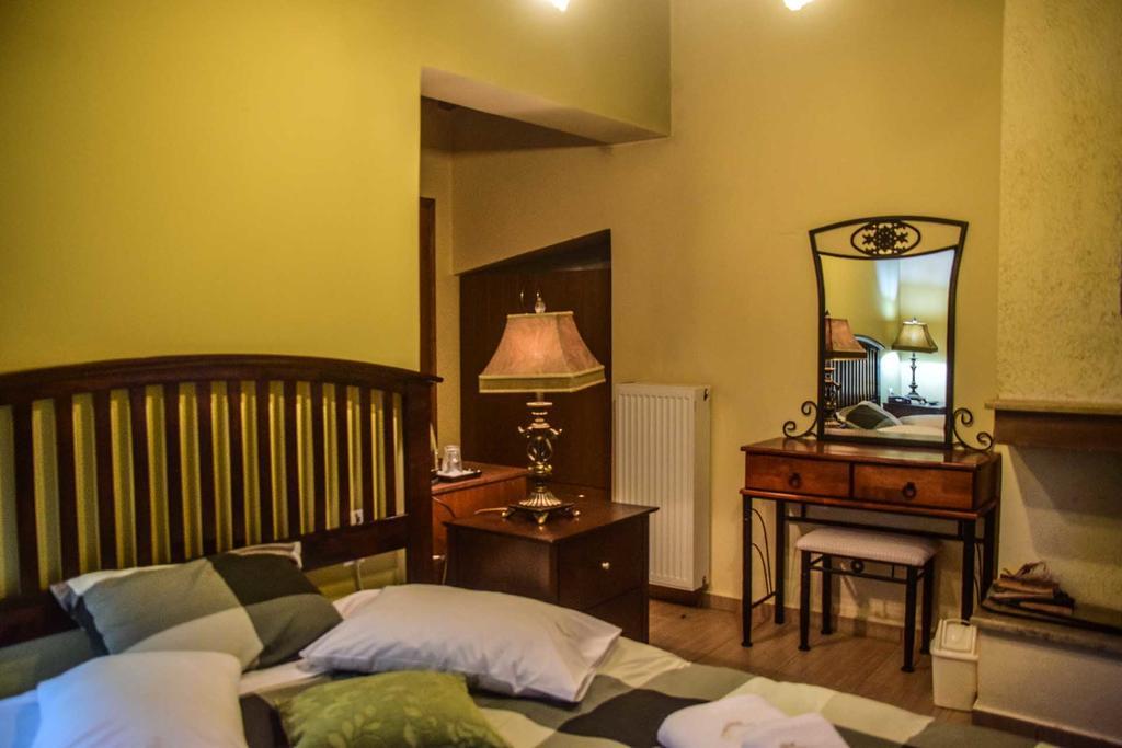 Aetoma Suites Synikia Mesi Trikalon Exteriér fotografie