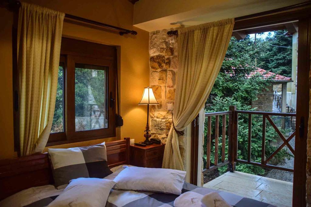 Aetoma Suites Synikia Mesi Trikalon Exteriér fotografie
